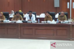 Direktur RSUD Haulussy utamakan pembelian obat untuk rumah sakit