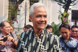 Ganjar jelaskan maksud Jokowi "ngode" jempol