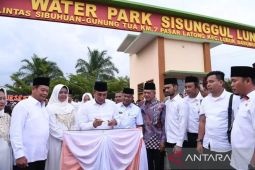 Gubsu meresmikan Water Park Sisunggul Lungun