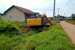 Warga Durian Sebatang pertanyakan pemindahan alat berat