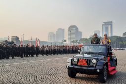 Kapolri dan Panglima TNI cek kesiapan pasukan pengamanan KTT ke-43 ASEAN di Jakarta
