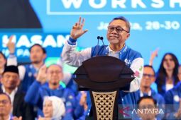 Zulhas soal Cak Imin pindah ke Anies: Belok "enggak" kasih sein