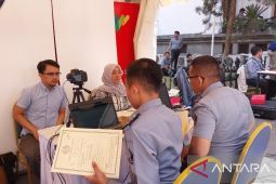 Kantor Imigrasi TPI Bandung melayani 100 pemohon paspor selama WJF 2023