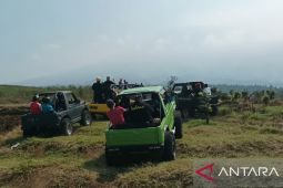 "Full" nyali plus tegang, jadi pesona "offroad" Bukit Jengkoang