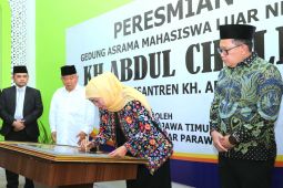 Khofifah: Asrama mahasiswa UKHAC sarana diseminasi ilmu