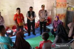 Mensos Risma beri dukungan psikologis korban rudapaksa Bojonegoro