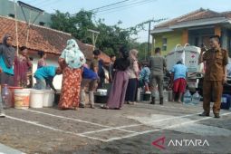 Pemkab Cianjur bangun sumur bor atasi kekeringan
