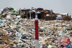 Tim Universitas Samudra beri pendampingan warga buat alat biogas