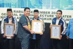 Peran aktif fasilitasi P4GN, Mujiyat terima penghargaan BNNK-RI