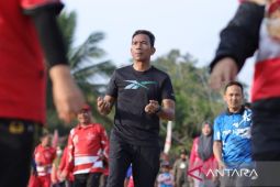Pj Gubernur Suganda senam bersama dan bagi-bagi doorprize