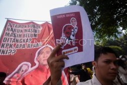 Unjuk rasa tangkap Harun Masiku