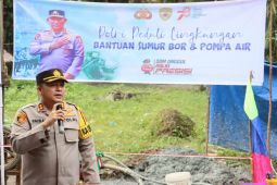 Kapolres Langkat bantu sumur bor dan pompa air