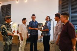 Upaya melestarikan aksara sebagai warisan leluhur