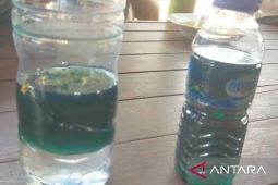 DLH Bogor lakukan uji laboratorium air sumur warga yang tercemar BBM