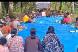 Wabup Tapsel penyuluhan dan motivasi petani kopi di Desa Batusatail