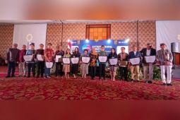 Produsen bata ringan raih "Industry Marketing Champion East Java" dari MarkPlus Institut