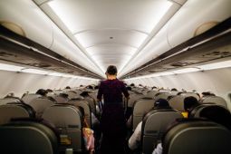 "Jet lag" tak ada obatnya, kurangi dengan konsumsi makanan ini