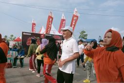 Wawako Pangkalpinang lepas peserta jalan sehat Yayasan BBCIMB
