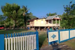 Sebanyak 18 rumah warga rusak diterjang angin kencang di Toli-toli