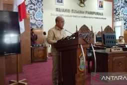 Berikan Penyampaian Terhadap Tiga Raperda Pada Rapat Paripurna, Wako Molen : Berpegang Pada Prinsip Good Corporate Governance