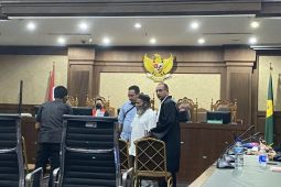 Lukas Enembe dituntut 10,5 tahun penjara