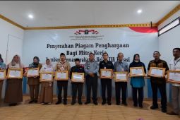 Dompet Dhuafa menerima penghargaan dari Kemenkumham RI