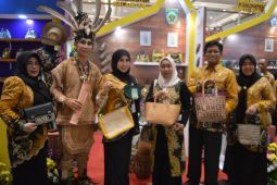 Dekranasda Balangan tampilkan bermacam produk unggulan pada KriyaNusa 2023