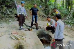 Polisi menggrebek tempat produksi minuman beralkohol di Gorontalo