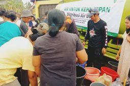 Dompet Dhuafa distribusikan air bersih bagi warga Bogor dan Sukabumi