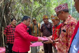 DAD Kanayatn Kalbar kukuhkan hutan adat Ohak Landak