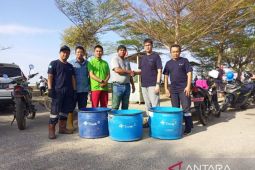 PT Timah Tbk bantu puluhan tong sampah di Wisata Bozem Barbar