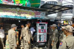 Satpol PP Kota Balikpapan  tertibkan SPBU mini