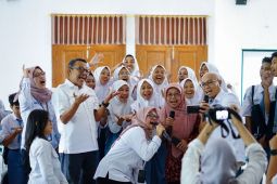 PT Pelindo gelar program mengajar di SMA Negeri 1 Tuban