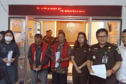 Dua tersangka dugaan Tipikor ikan arwana di Kapuas Hulu ditahan