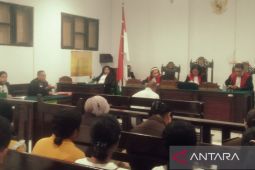 Cabuli bocah, seorang kakek di Maluku Tengah divonis 10 tahun penjara