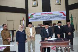7 Fraksi DPRD Tapsel setujui Rancangan Perda Perubahan APBD 2023