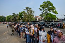 Menjaga stok dan stabilitas harga beras