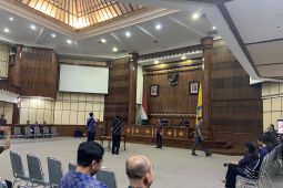 Pejabat Bupati Gianyar absen gladi jelang pelantikannya