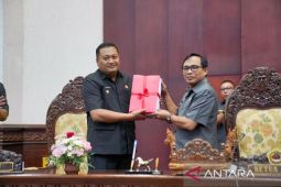 Pemkab dan DPRD Gianyar bahas rancangan APBD 2024