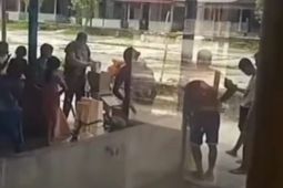 Gelombang tinggi melanda Pulau Simuk di Nias Selatan, warga terancam kelaparan