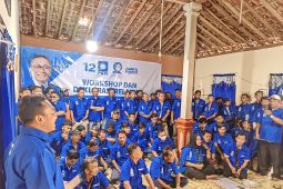 Barisan Biru Langit di Jabar dan Jateng deklarasi dukung PAN