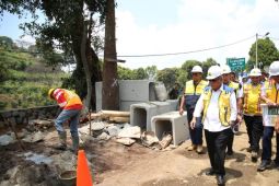 Menteri PUPR instruksikan pelebaran jalur alternatif Puncak Bogor