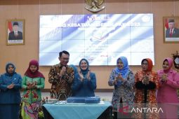 Bupati Bekasi minta PKK edukasi dan sosialisasi keluarga harmonis respons KDRT