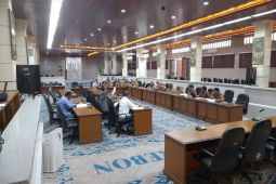 Pansus DPRD Kota Cirebon percepat susun raperda pajak dan retribusi disahkan