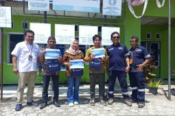 PT Timah serahkan bantuan untuk tiga desa di Bangka Barat