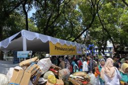 Pemkot Bandung gelar tukar sampah jadi sembako sambut HJKB