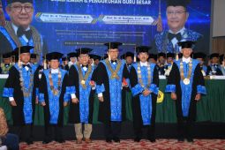 M Budiana dan Thomas Bustomi tambah jajaran guru besar Unpas jadi 34 orang