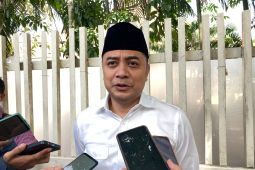 Pemkot Surabaya cantumkan Aksara Jawa di papan nama OPD