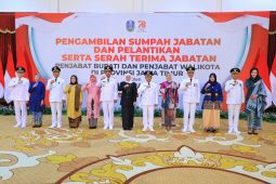 Khofifah minta Pj Bupati dan Wali Kota pelajari memori jabatan