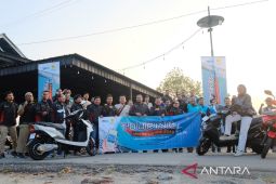 Terus Kampanyekan Kendaraan Listrik kepada Masyarakat, PLN Touring Motor Listrik Ramah Lingkungan